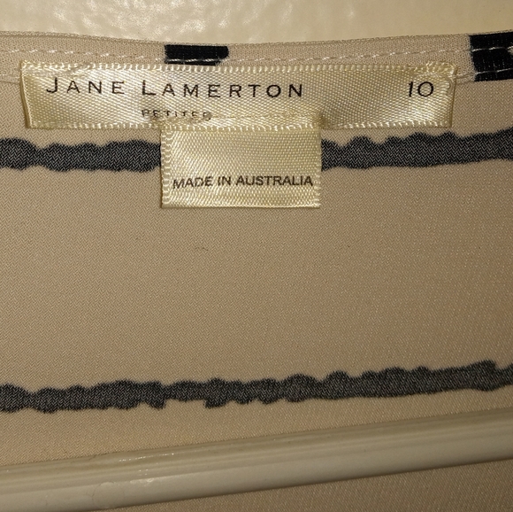 "JANE LAMERTON" LADIES DRESS - Picture 9 of 16